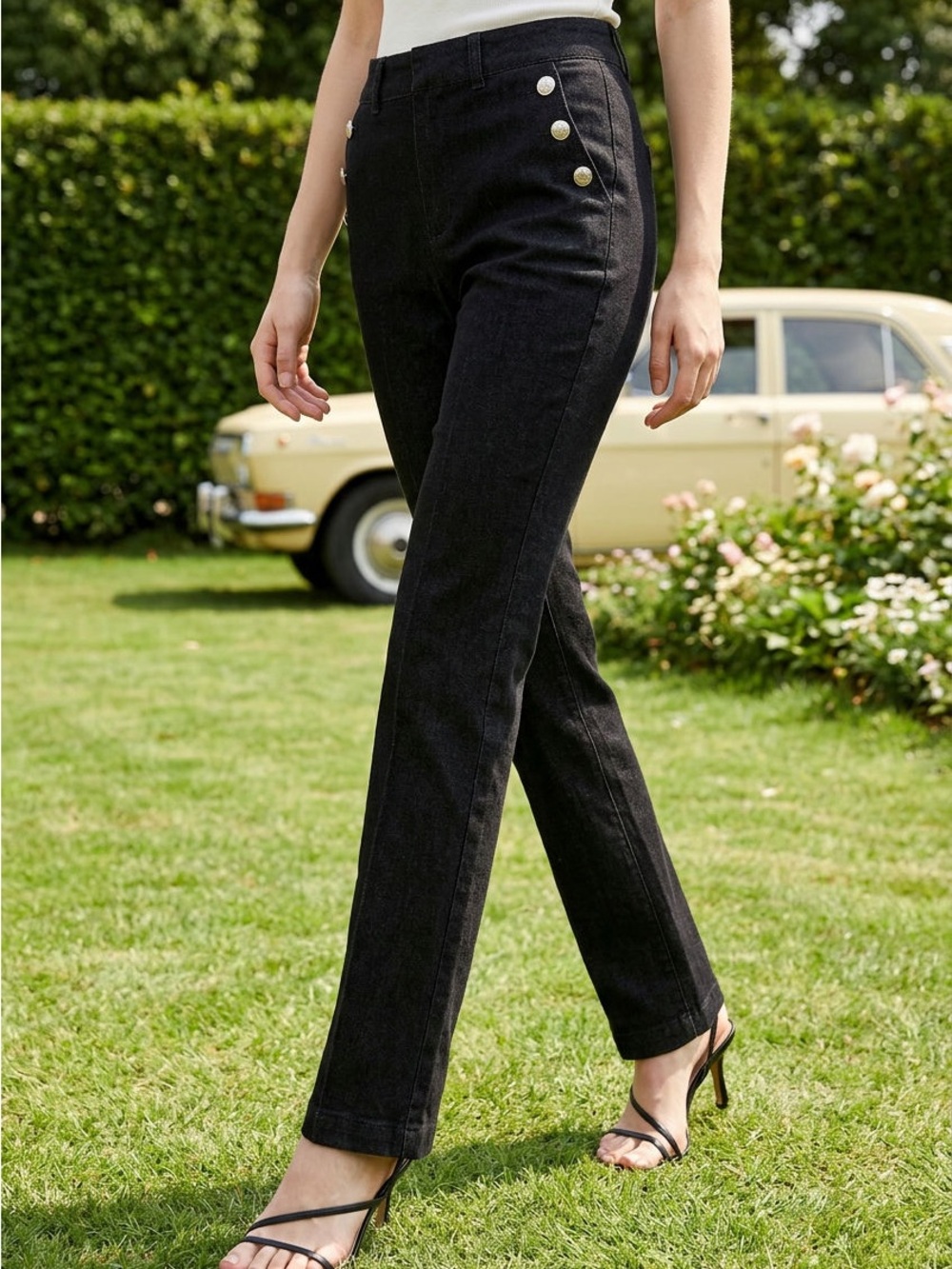 Nine West Black Straight-Leg dark denim Jeans with Button Accents